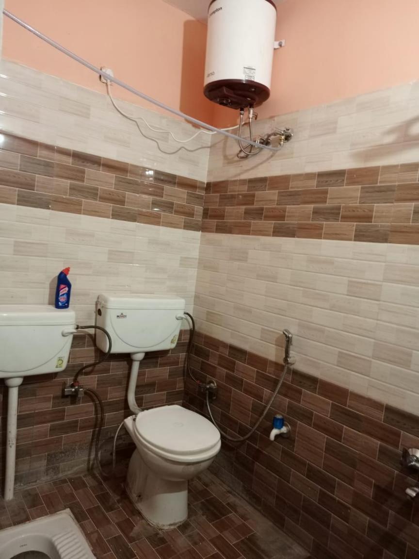 Shri Niwas Homestay Ayodhya Exterior foto